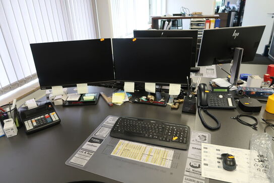 2 stk. computerskærme LENOVO T24i-20, tastatur, dockingstation, mus m.m.