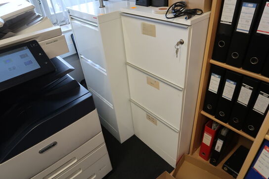 2 stk. arkivskabe uden indhold