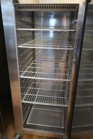 Køleskab TEFCOLD RK710