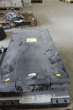 2 stk. UPS IBM (FRAGT IKKE MULIG)