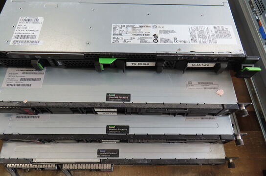 4 stk. Servere (FRAGT IKKE MULIG)