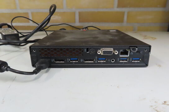 Computer LENOVO M900x