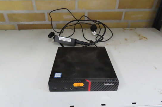 Computer LENOVO M900x