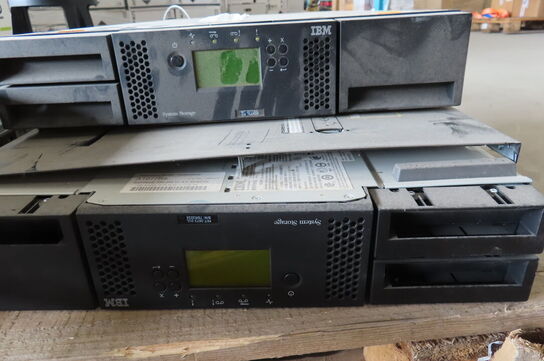 2 stk. UPS IBM (FRAGT IKKE MULIG)