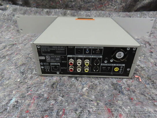 Videobåndoptager - SONY DSR-11 DVCAM (MOMSFRI)