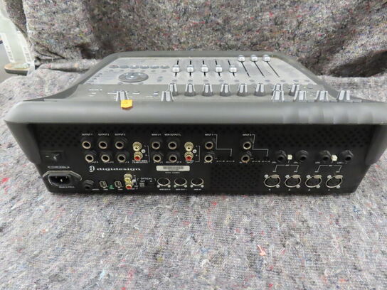 Mixer - DIGIDESIGN (MOMSFRI)