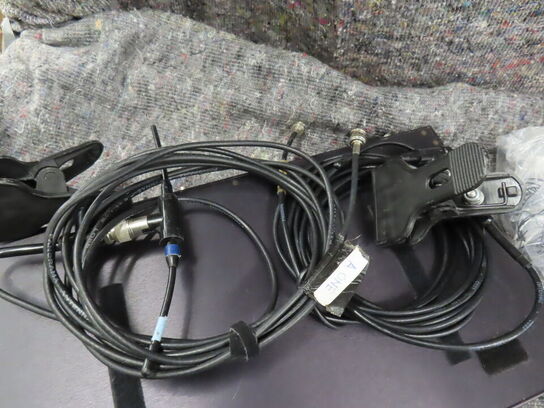 4 stk. Trådløse mikrofoner og modtager til rackmontering - AUDIO 2040 (MOMSFRI)