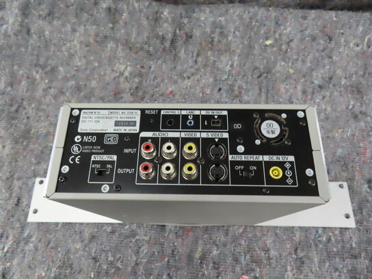 Videobåndoptager - SONY DSR-11 DVCAM (MOMSFRI)