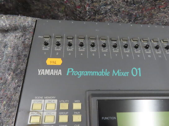 Mixer - YAMAHA PROGRAMMABLE MIXER 01 (MOMSFRI)