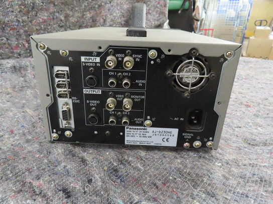 Kasetteoptager - PANASONIC AJ-D230H (MOMSFRI)