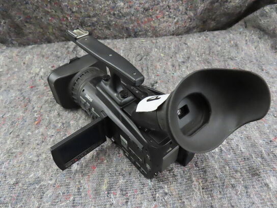 Videokamera - PANASONIC AVCCAM HD AG-HMC41 E (MOMSFRI)