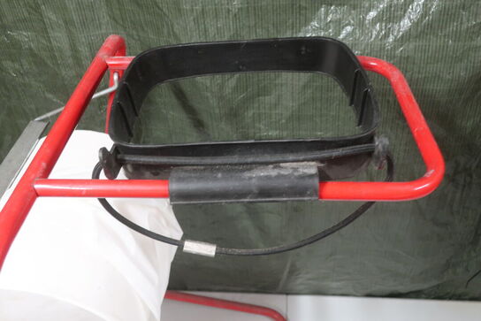 Papirsholder med papir og til affaldssække 