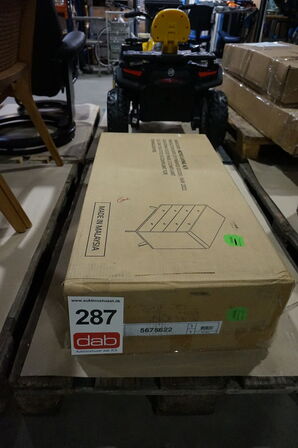 Caitlin kommode med fire skuffer - grå