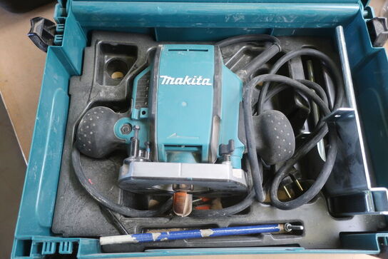 Overfræser MAKITA RP0900