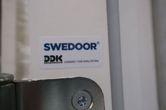 2 stk. døre og karme SWEDOOR