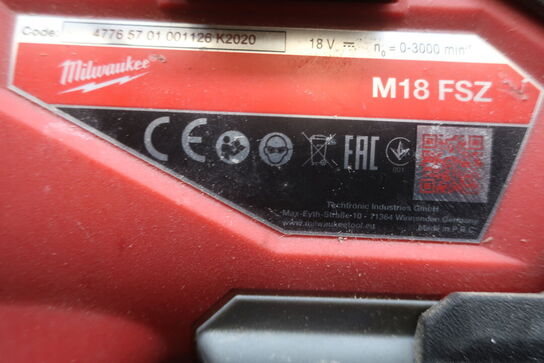 Bajonet sav, radio MILWAUKEE 3 stk. lader og 1 batteri