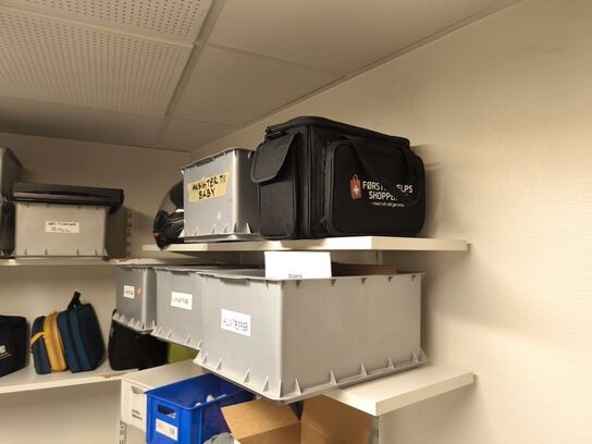 Udstyr og undervisningsmateriale til førstehjælp