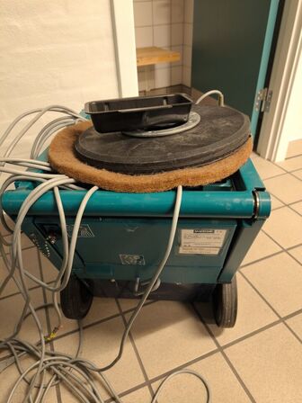 Gulvvaskemaskine TASKI LEVER SUTTER AG