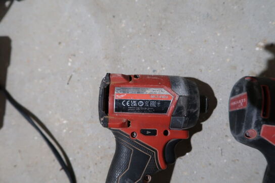 2 stk. akku håndværktøj MILWAUKEE M18 FID3, M18 CBLT med 2 stk. batterier