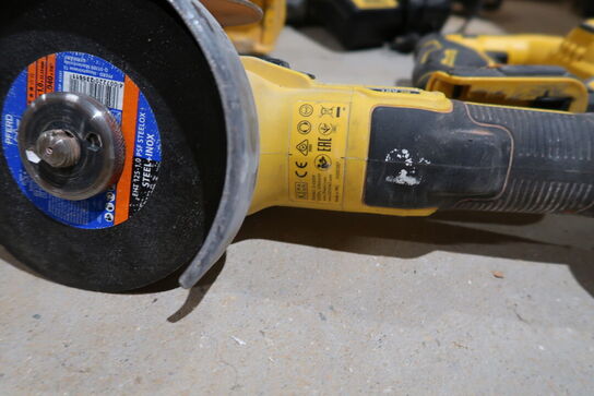 3 stk. akku håndværktøj DEWALT DCS382 m.fl. med 1 stk. batteri 