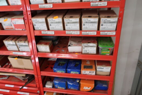 Div. Kiler, skruer WÜRTH, rawplugs m.m. (reoler medfølger ikke)