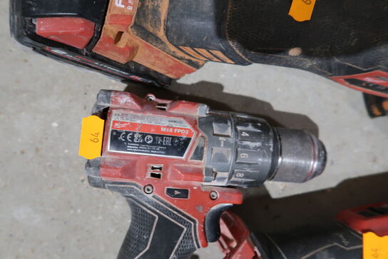3 stk. akku håndværktøj MILWAUKEE M18 FMT, M18 FPD3 m.fl. med 2 stk. batterier og lader