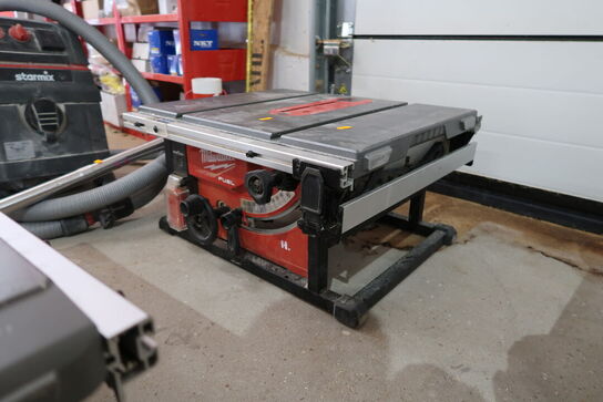 Bordrundsav MILWAUKEE M18 FTS210