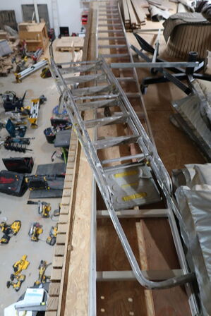 Trappestige samt stige