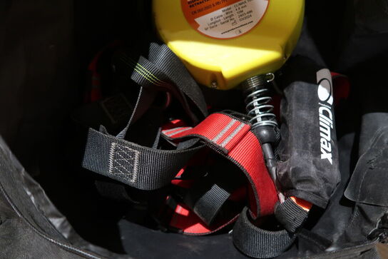 Taske med div. Faldsikringsudstyr CLIMAX