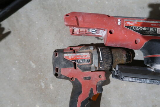 2 stk. akku håndværktøj MILWAUKEE M18 CBLDD, M18 FBJS med batteri