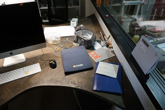 Skrivebord uden indhold