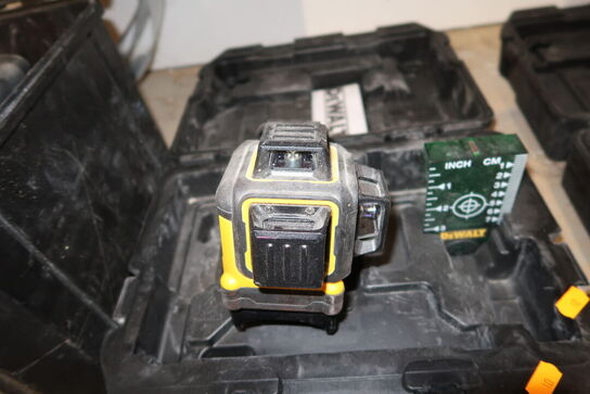 Multilinjelaser DEWALT DCLE34031