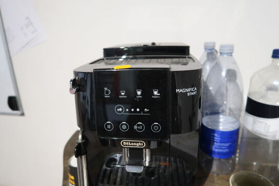 Espressomaskine DELONGHI Magnifica Start ECAM220.21.B