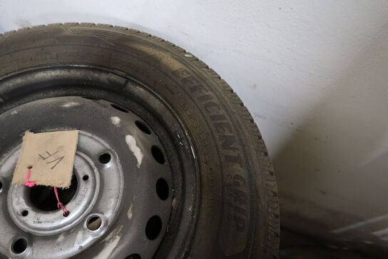 4 stk. fælge med dæk GOODYEAR 215/65R15C