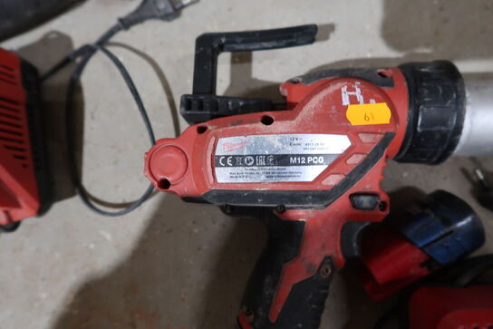 Akku fugepistol MILWAUKEE M12 PCG med 2 stk. batterier og lader