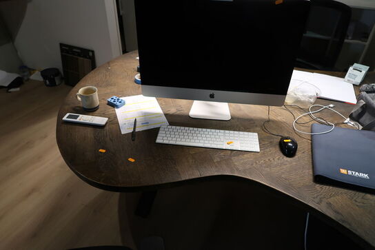 Skrivebord uden indhold