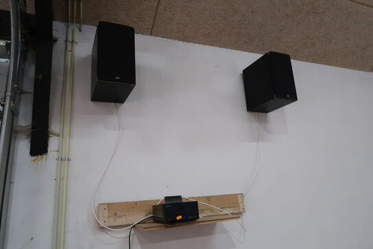 Forstærker DENON DRA-N5 med 2 stk. højtalere BOWERS & WILKINS 685