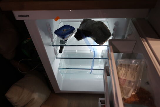 Køleskab LIEBHERR samt paninigrill