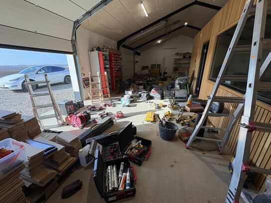 Heidahl ApS *Trailer - Værktøj - Varelager m.m.*