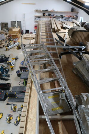 Trappestige samt stige