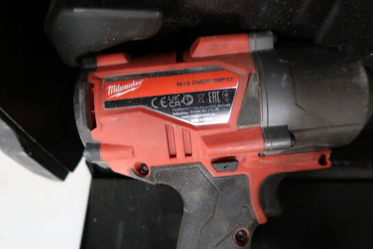 Akku slagnøgle MILWAUKEE M18 ONEFHIWF12 med 3 stk. værktøjskasser