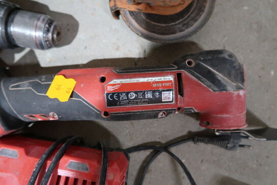 3 stk. akku håndværktøj MILWAUKEE M18 FMT, M18 FPD3 m.fl. med 2 stk. batterier og lader