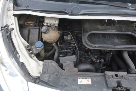 Varebil PEUGEOT EXPERT. 2,0 HDI 163 L1H1 AUT.
