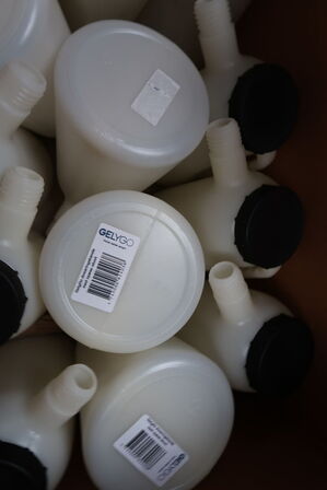 Div. Doseringskander GELYGO, spande, reol m.m.