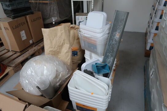 Div. Doseringskander GELYGO, spande, reol m.m.