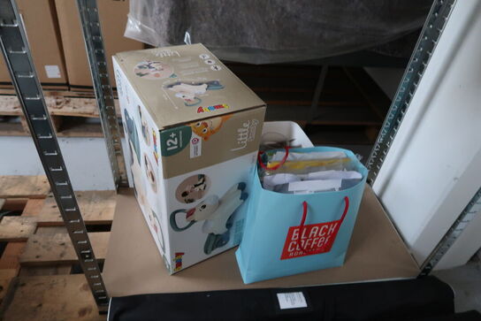 Div. Doseringskander GELYGO, spande, reol m.m.