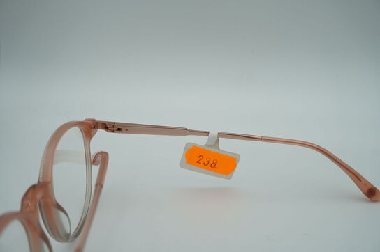 3 brillestel: 2 EINSTOFFEN og 1 HEYELANDER