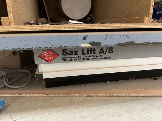 Arbejdsbord med saksløftebord SAX LIFT A/S
