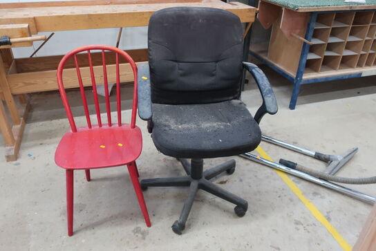 Kontorstol samt stol