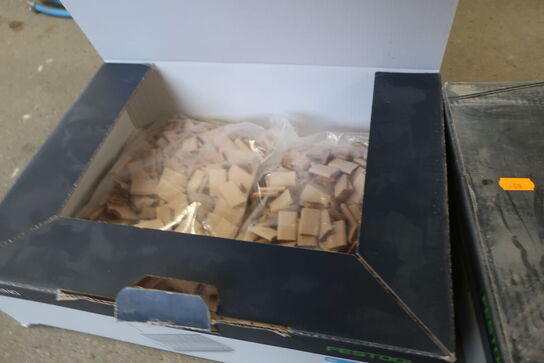 2 stk. kasser med domino brikker FESTOOL